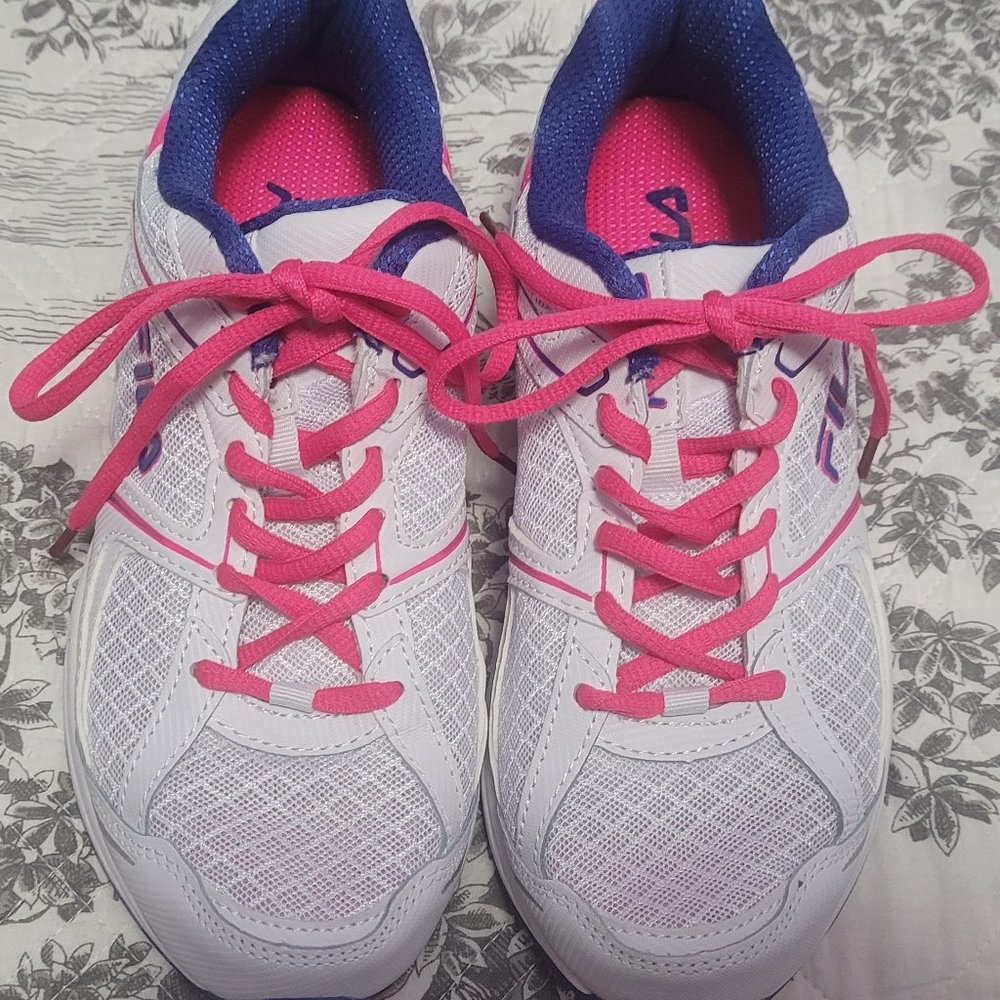 Fila Sneakers White, Pink & Blue 8M
